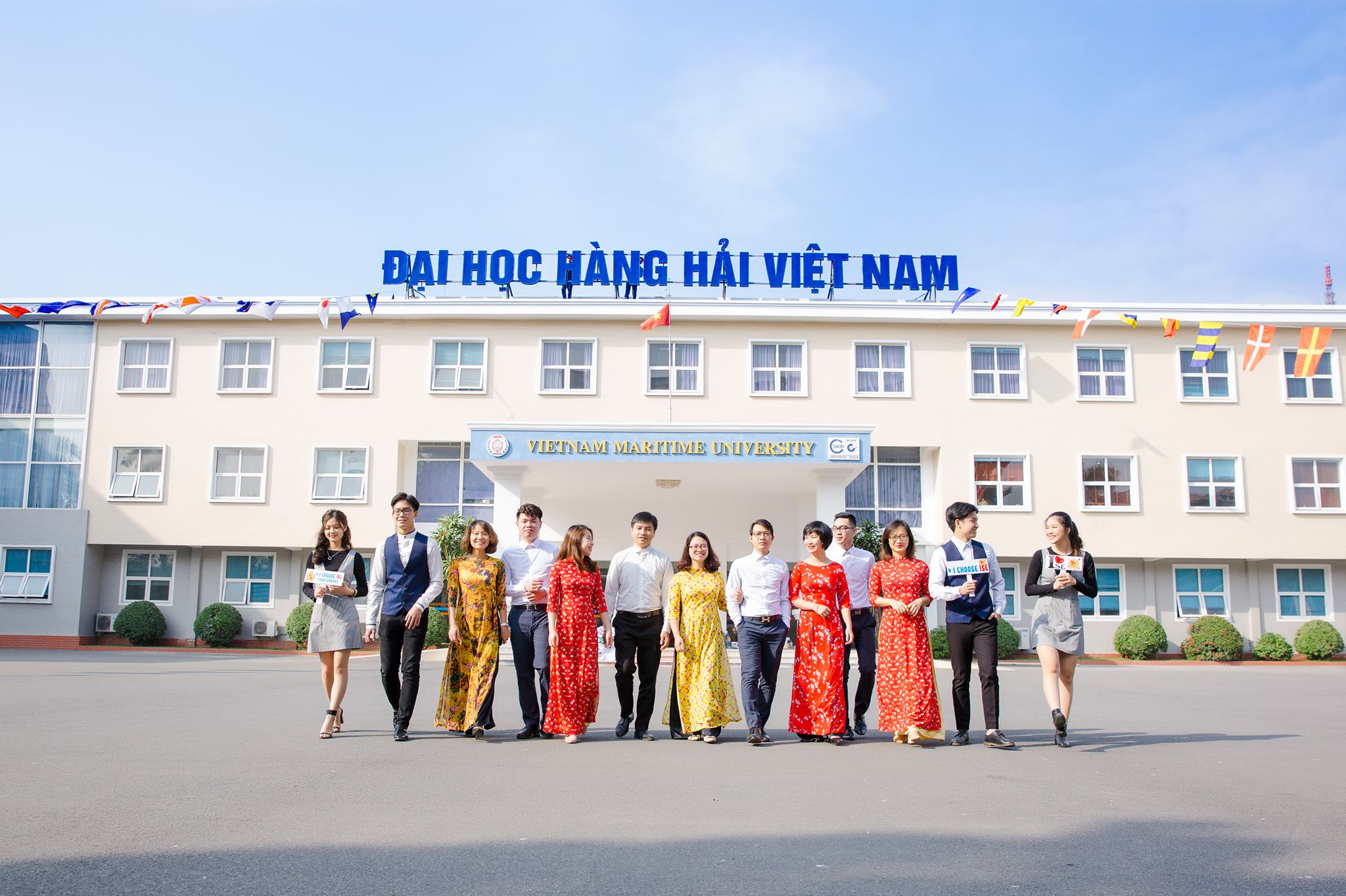 Tin nổi bật